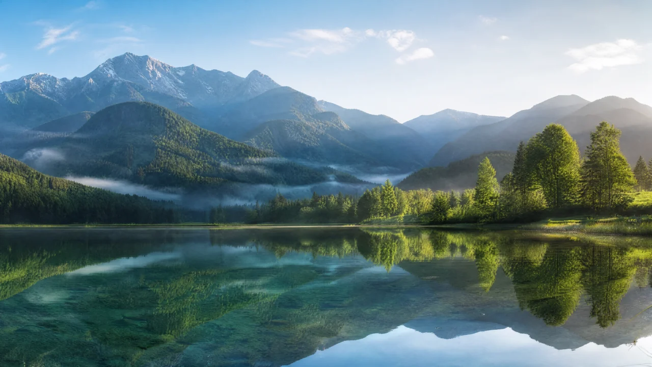 山水美景写实桌面壁纸