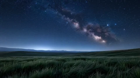 草原星空写实桌面壁纸