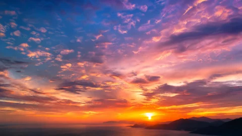 彩色天空写实自然桌面壁纸