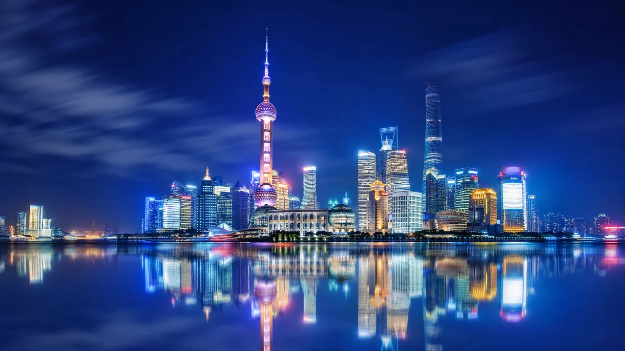 东方明珠塔璀璨夜景桌面壁纸