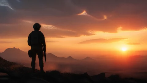 夕阳下的士兵剪影桌面壁纸